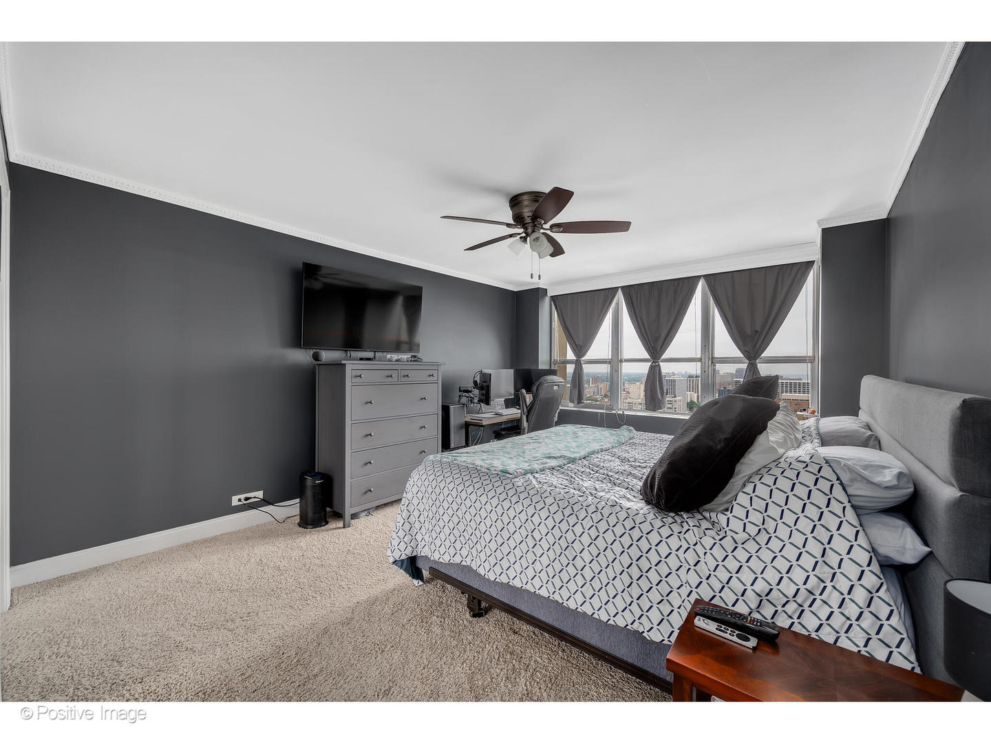 655 West Irving Park Road, Unit 3302 Chicago, IL 60613 - Photo 15 of 27