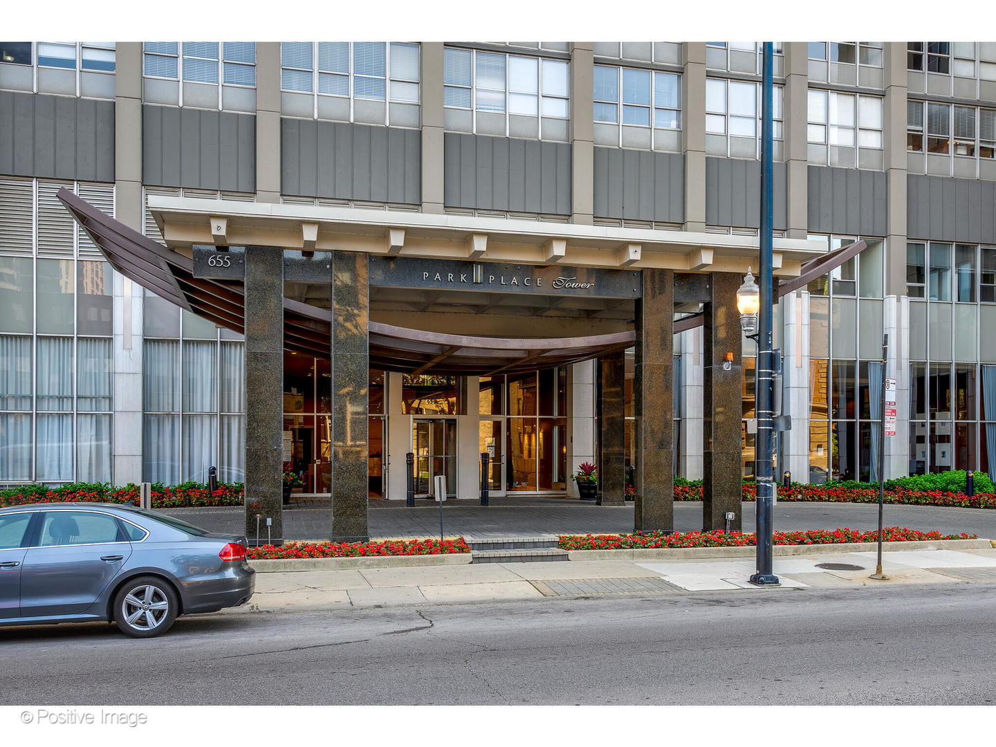 655 West Irving Park Road, Unit 3302 Chicago, IL 60613 - Photo 2 of 27