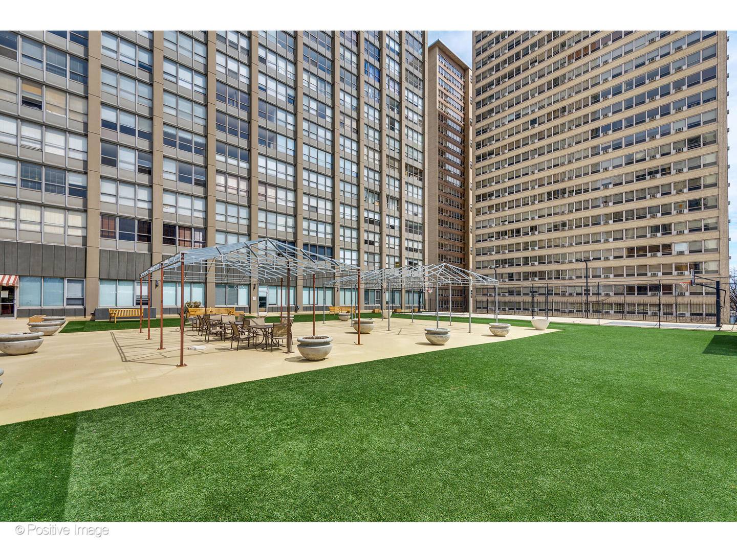 655 West Irving Park Road, Unit 3302 Chicago, IL 60613 - Photo 25 of 27