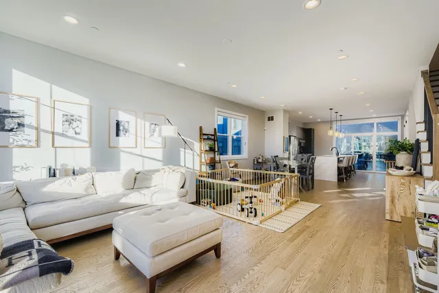 $710,000 | 4446 South Drexel Boulevard, Unit B, Chicago, IL 60653