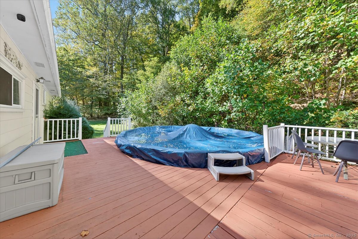 153 Short Woods Road New Fairfield, CT 06812 - Photo 32 of 38