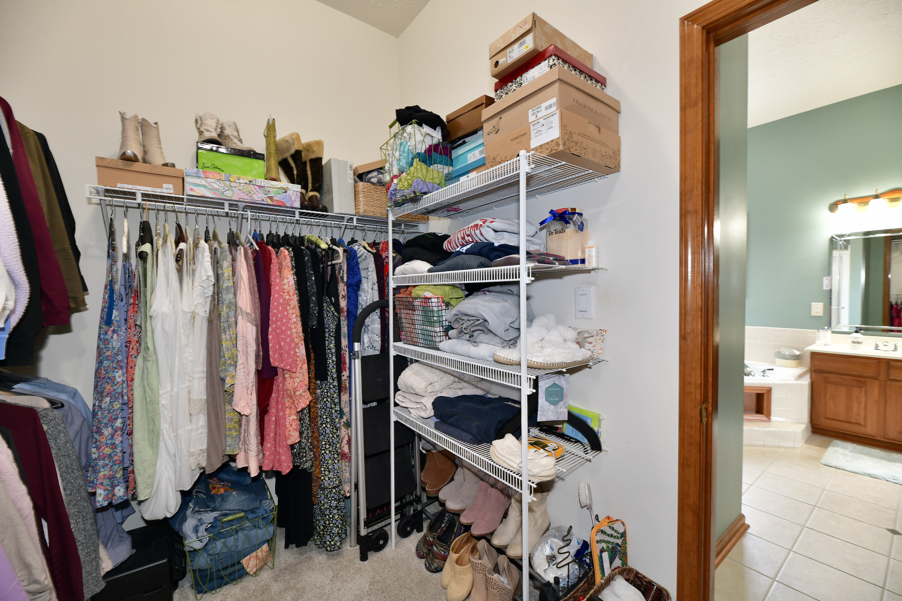 7310 Monaghan Lane Indianapolis, IN 46217 - Photo 17 of 48