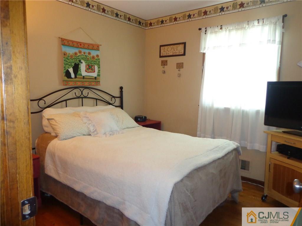 20 Eli Road Colonia, NJ 07067 - Photo 11 of 22 Gallery Image 11