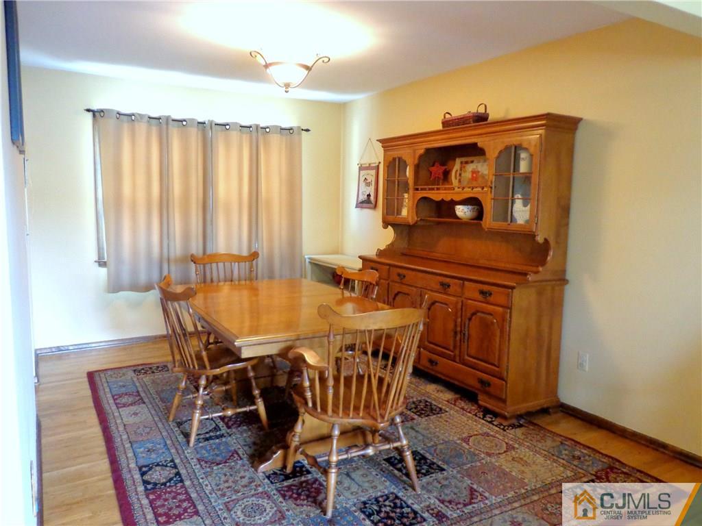 20 Eli Road Colonia, NJ 07067 - Photo 4 of 22 Gallery Image 4