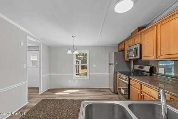 $1,350 | 100 Caviness Drive, Jacksonville, NC 28540
