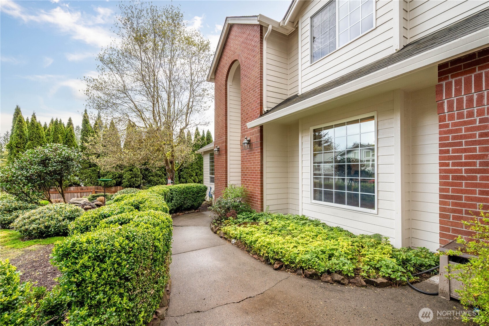 239 West St James Place Longview, WA 98632 - Photo 4 of 40