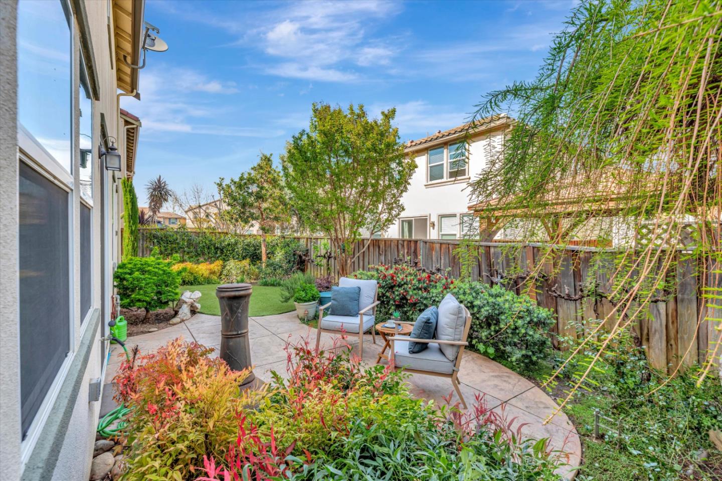 130 Palomino Place Gilroy, CA 95020 - Photo 36 of 50 a view of a garden with patio