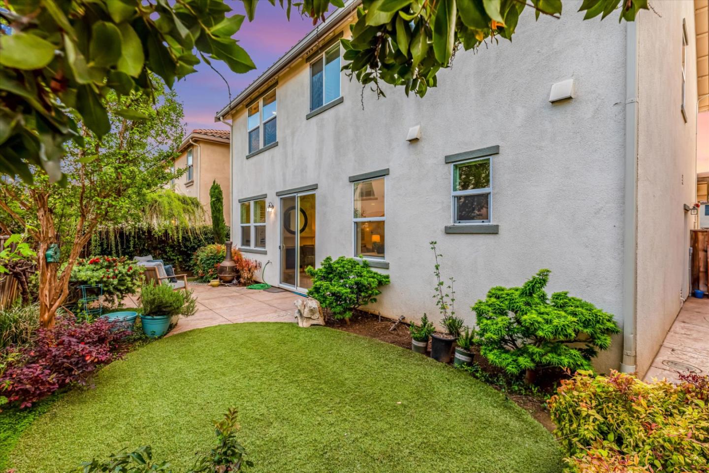 130 Palomino Place Gilroy, CA 95020 - Photo 44 of 50 a front view of a house with a yard