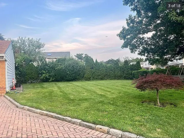 $1,650,000 | 116 Nottingham Road, New Hyde Park, NY 11040