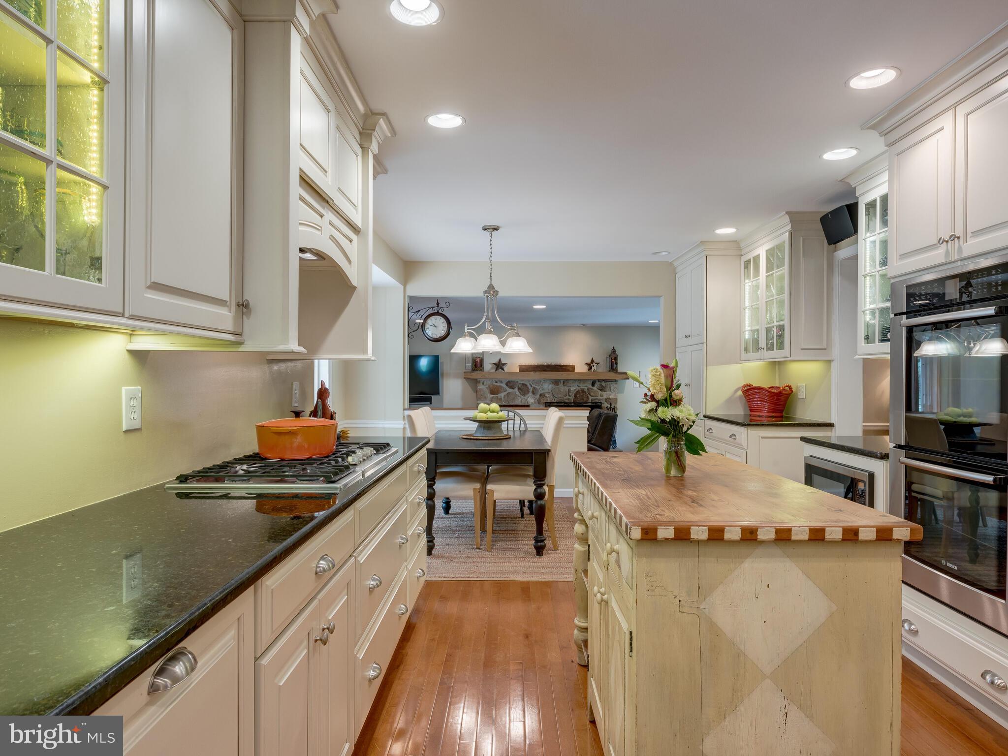 705 Broad View Road Exton, PA 19341 - Photo 7 of 32 Gallery Image 7