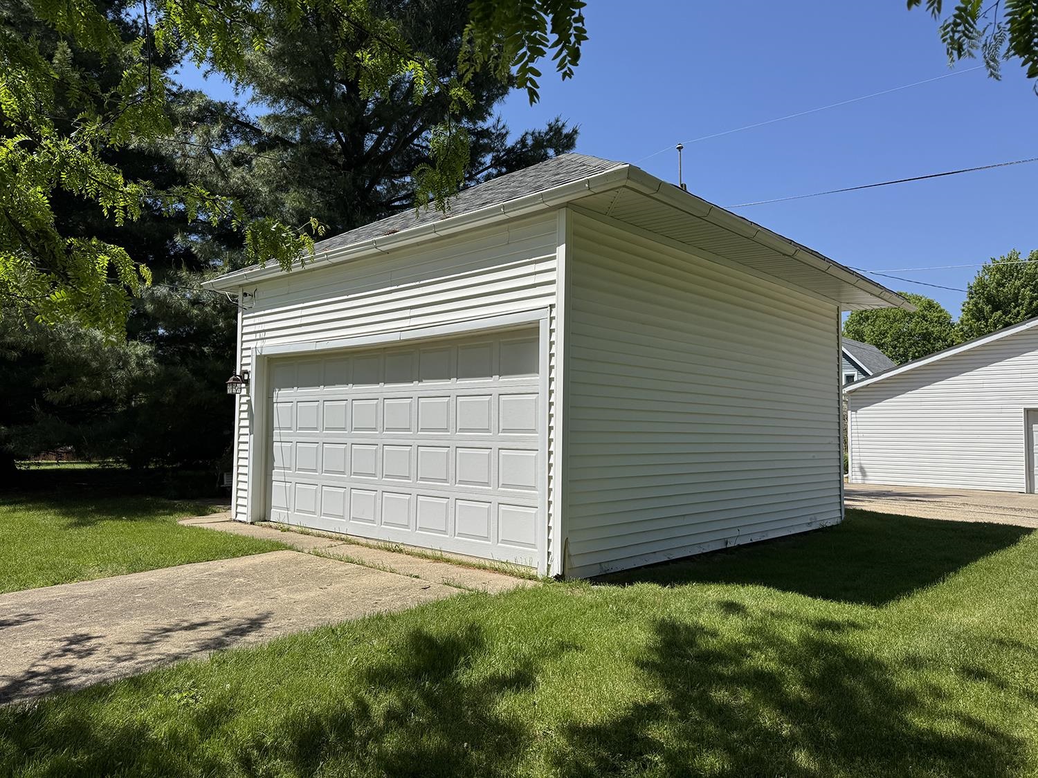 314 Plummer Avenue Chadwick, IL 61014 - Photo 9 of 48