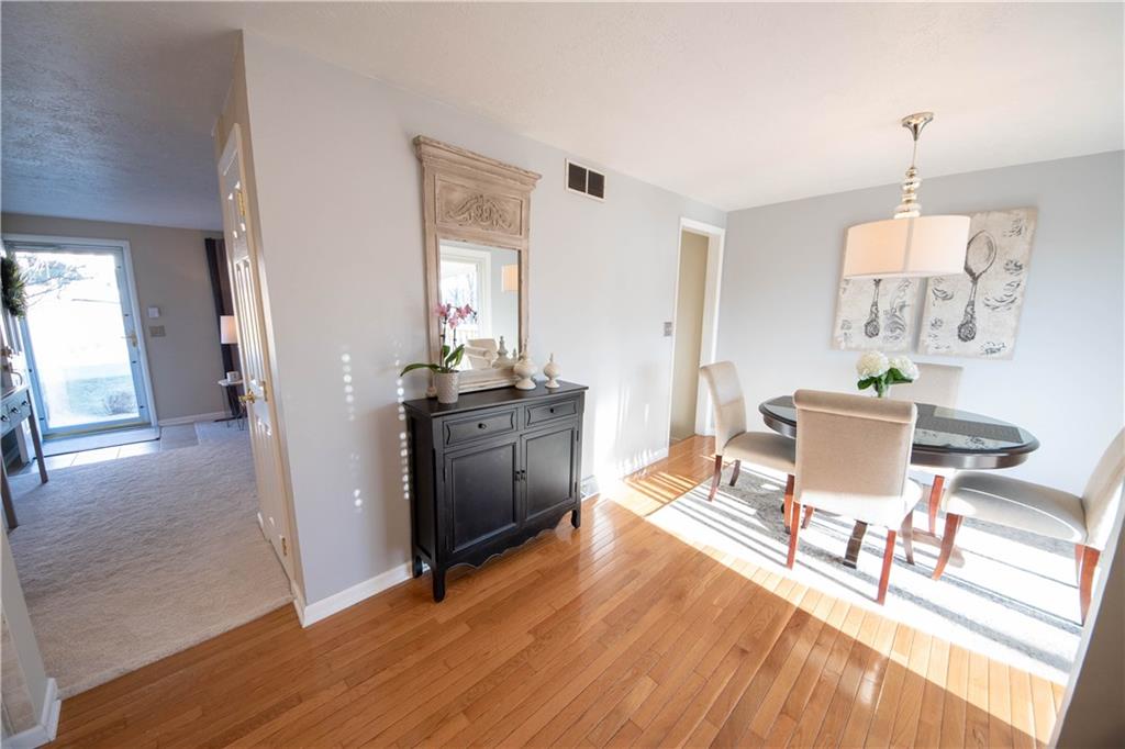 1306 Greenhill Rd Extension Pittsburgh, PA 15209 - Photo 8 of 21 Enjoy the natural light!