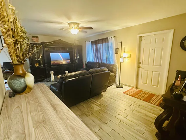 $449,900 | 6198 Wauconda Way West, Lake Worth, FL 33463