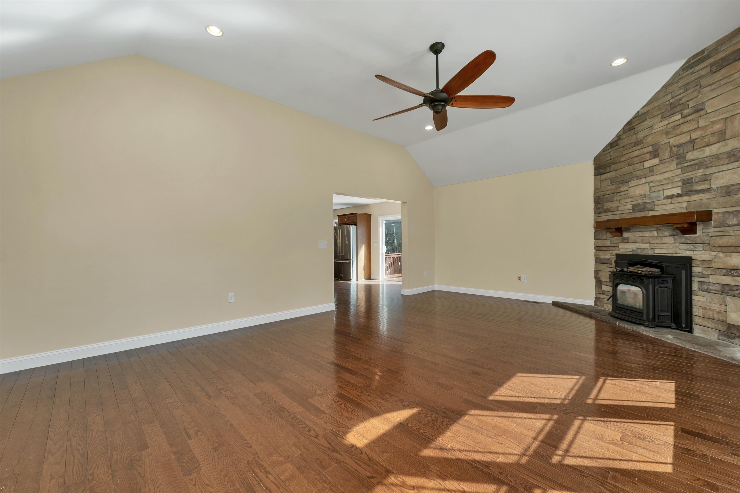 142 Worcester Road Hollis, NH 03049 - Photo 5 of 50