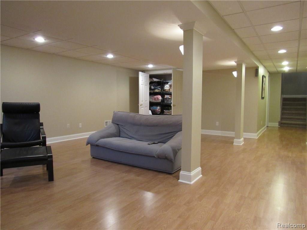 3853 Beechcrest Road Rochester Hills, MI 48309 - Photo 41 of 55