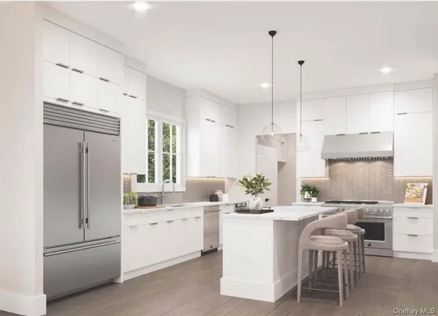 $3,118,000 | 26 Sequoia Circle, Manhasset, NY 11030