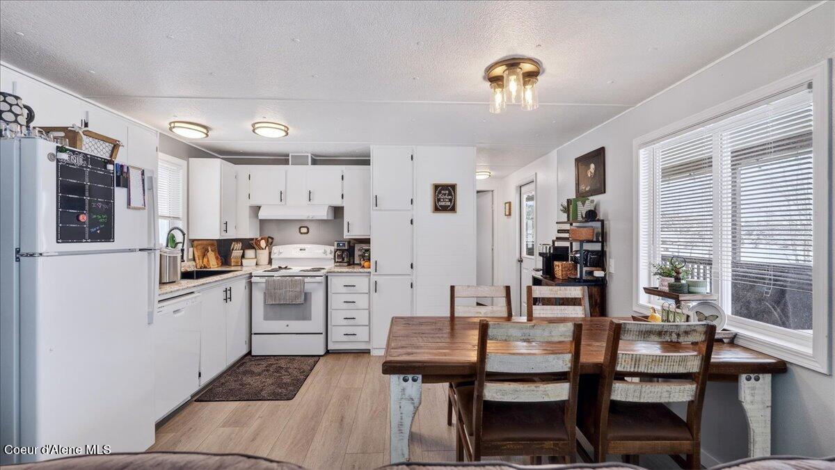1297 Eastside Road Priest River, ID 83856 - Photo 23 of 47 Kitchen/Dining Room