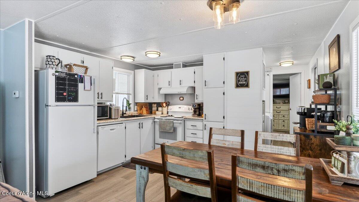 1297 Eastside Road Priest River, ID 83856 - Photo 26 of 47 Kitchen/Dining Room
