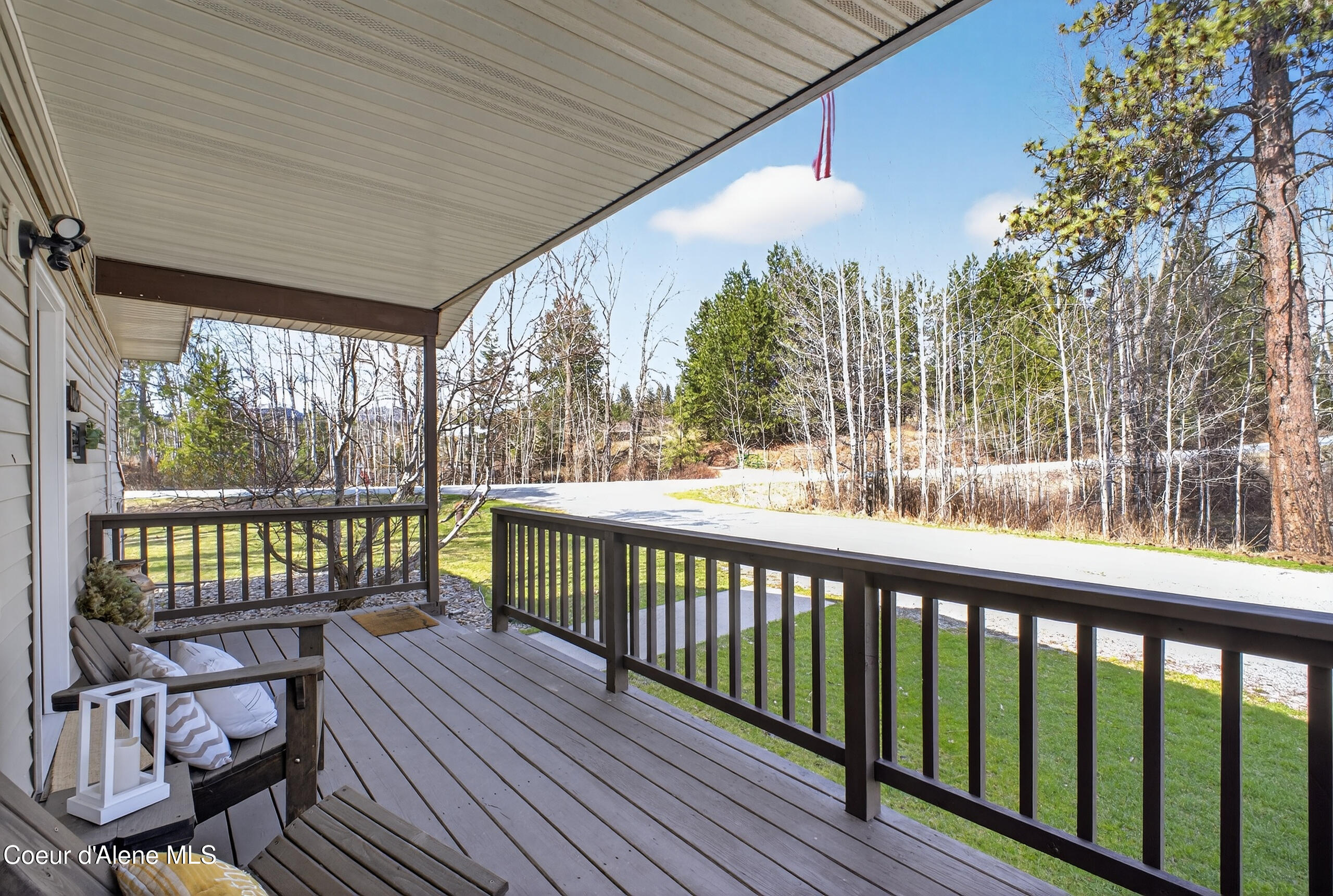 1297 Eastside Road Priest River, ID 83856 - Photo 8 of 47 DSC00450