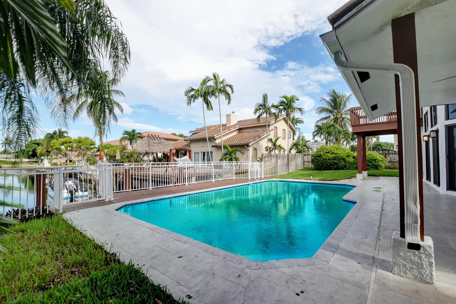 1583 Southwest 5th Avenue Boca Raton, FL 33432 - Photo 29 of 69 06_ebf_6786and4more