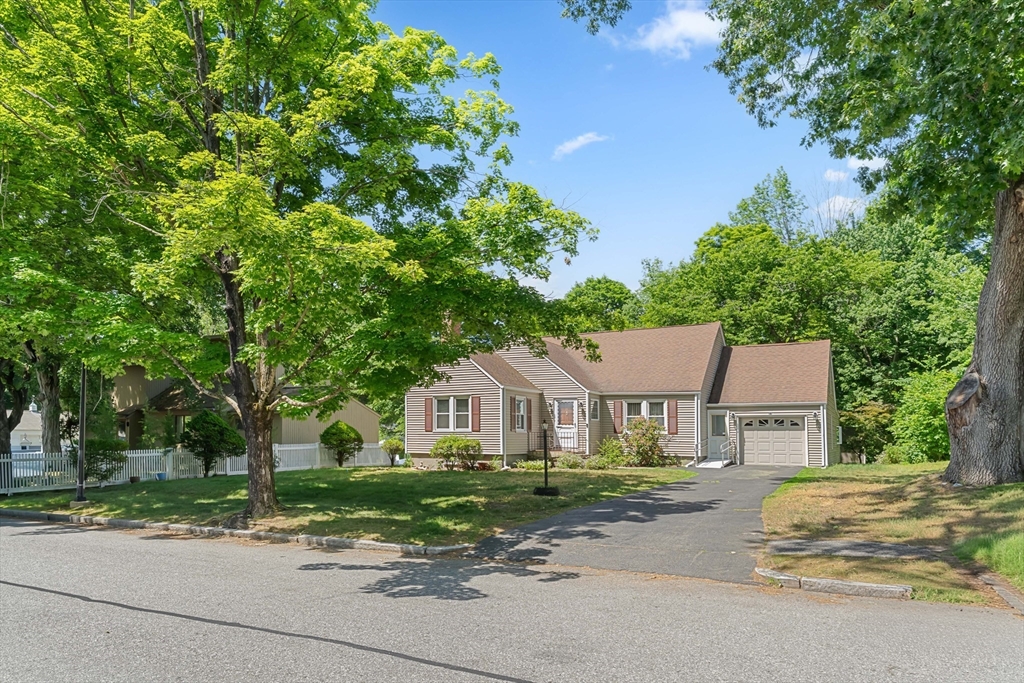 27 Kinnicutt Road Worcester, MA 01602 - Photo 36 of 38