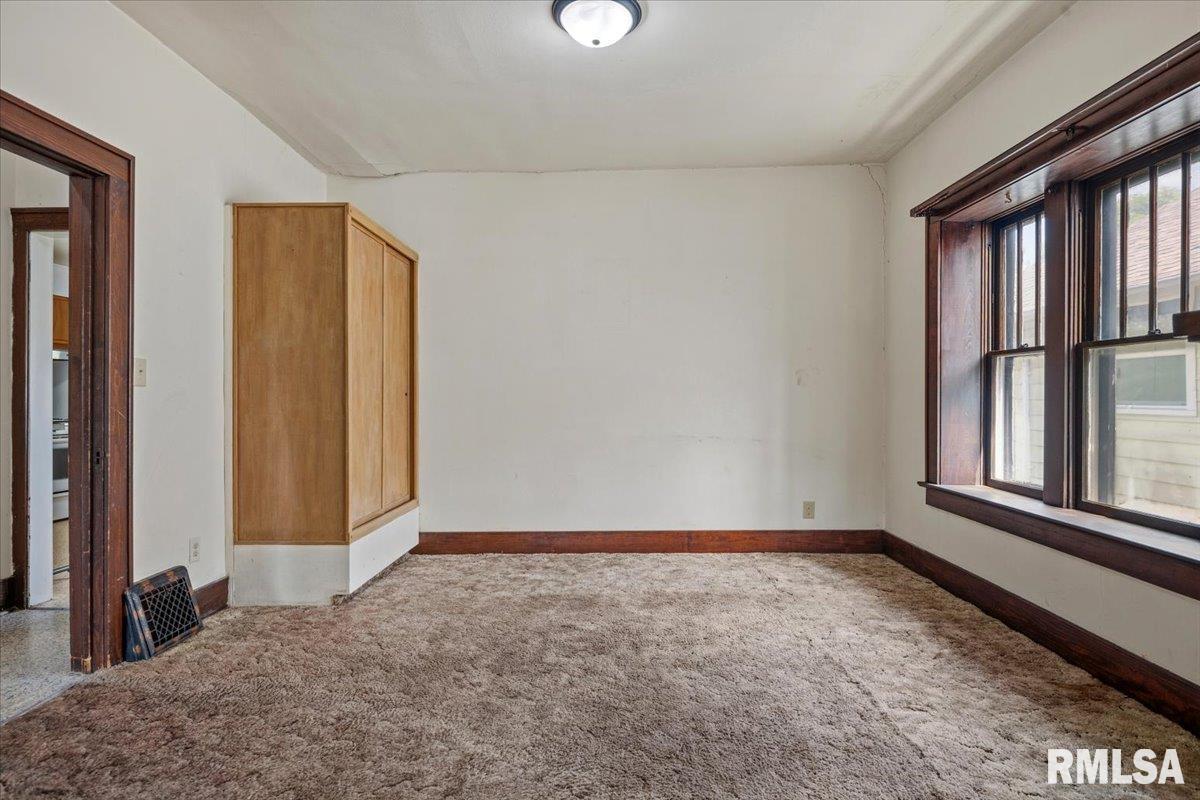 1724 South Spring Street Springfield, IL 62704 - Photo 7 of 29