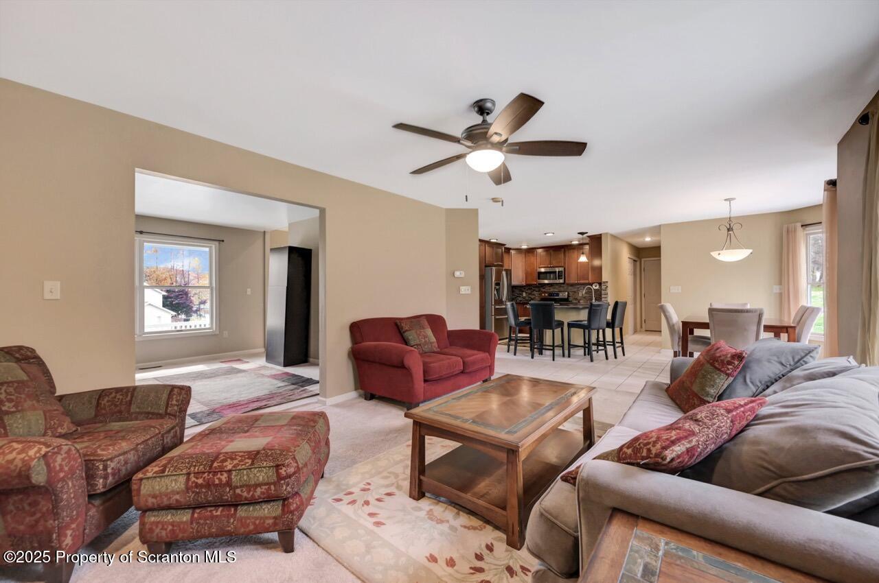 104 Beech Tree Circle Clarks Summit, PA 18411 - Photo 13 of 91 104 Beech Tree 11 Large