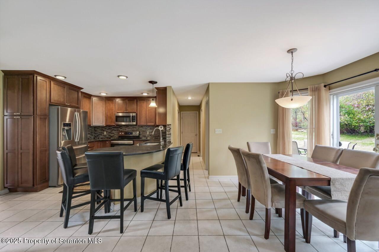 104 Beech Tree Circle Clarks Summit, PA 18411 - Photo 16 of 91 104 Beech Tree 14 Large