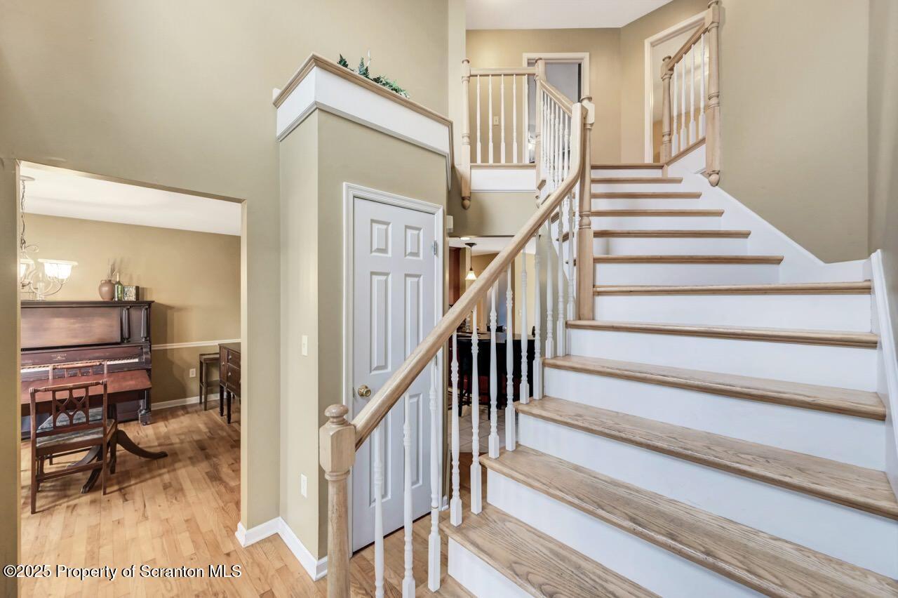 104 Beech Tree Circle Clarks Summit, PA 18411 - Photo 45 of 91 a view of entryway and hall