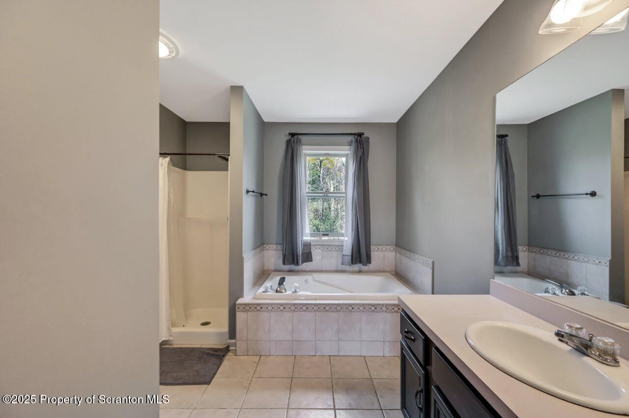 104 Beech Tree Circle Clarks Summit, PA 18411 - Photo 51 of 91 104 Beech Tree 49 Large