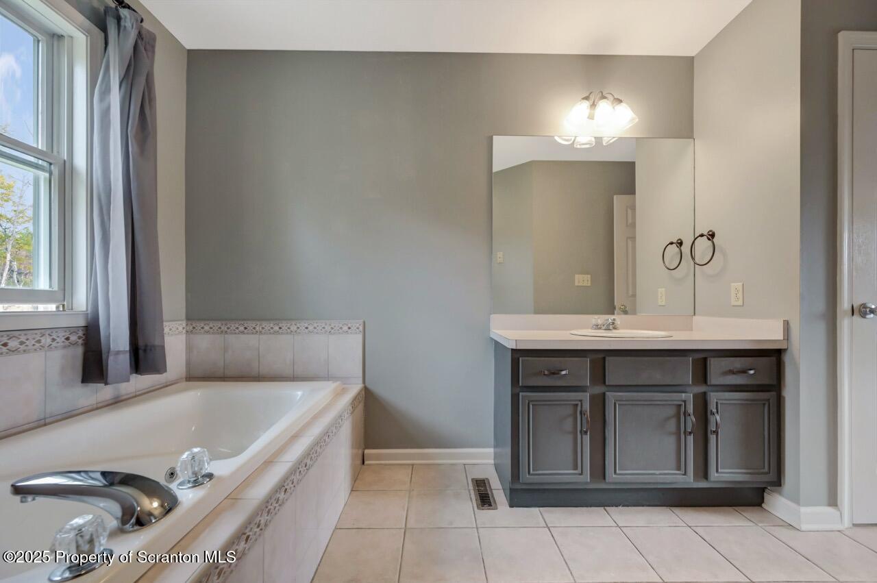 104 Beech Tree Circle Clarks Summit, PA 18411 - Photo 54 of 91 104 Beech Tree 52 Large