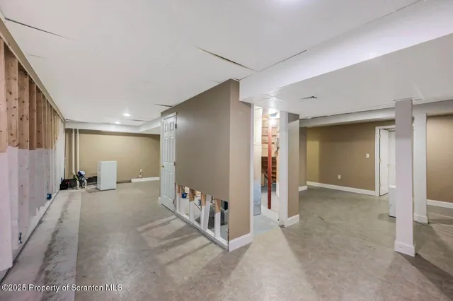 $469,000 | 104 Beech Tree Circle, Clarks Summit, PA 18411