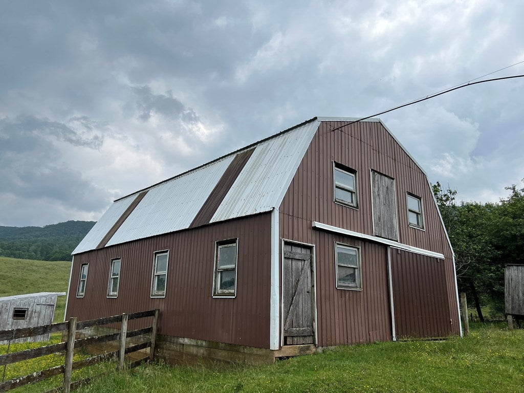 2755 West End Road Tazewell, VA 24651 - Photo 49 of 63 Gallery Image 49