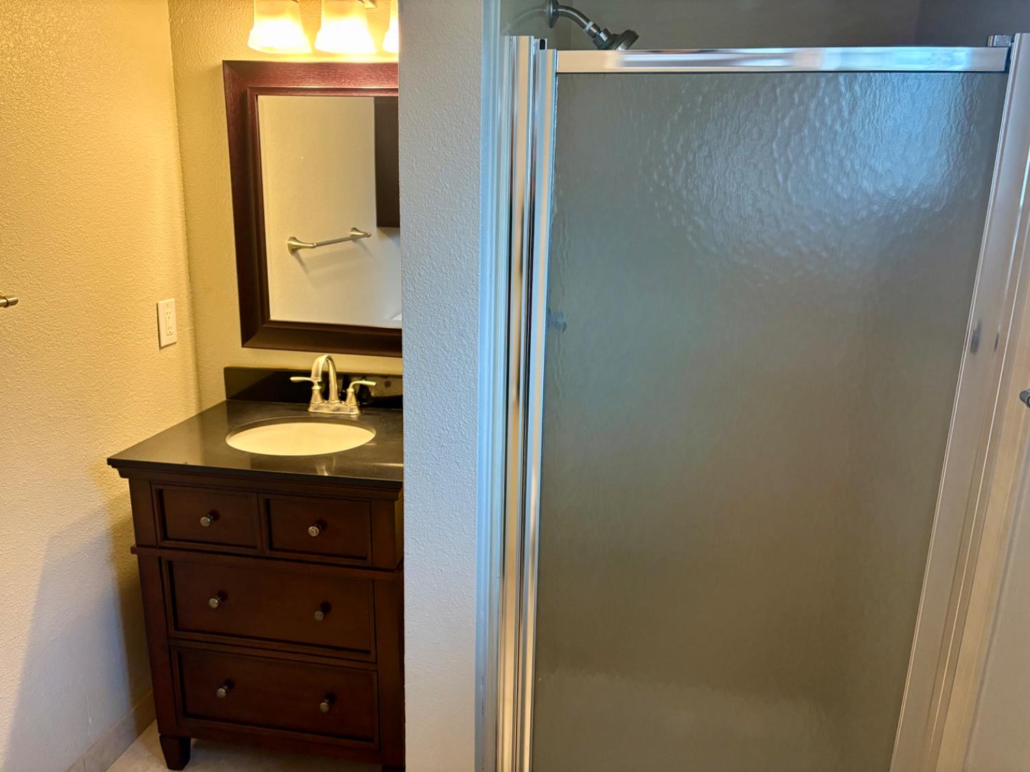 2005 East Marshall Street Turlock, CA 95380 - Photo 15 of 25