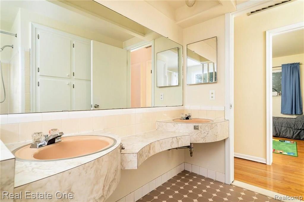 2177 Avoncrest Drive Rochester Hills, MI 48309 - Photo 16 of 21