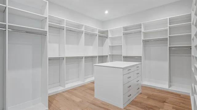 $1,999,000 | 2201 North Glenwood Drive, Tampa, FL 33602