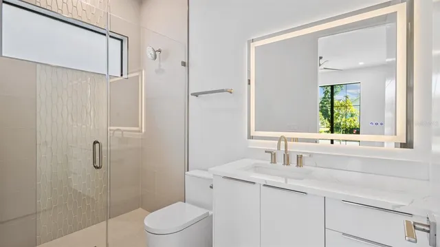 $1,999,000 | 2201 North Glenwood Drive, Tampa, FL 33602