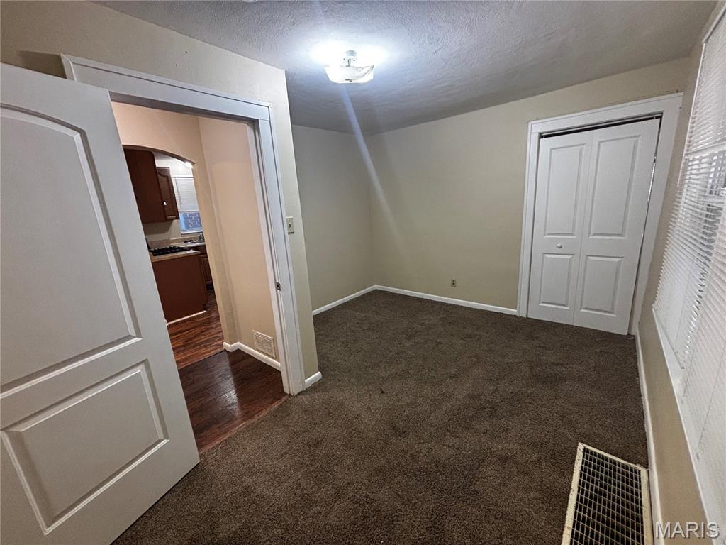 3507 Colonial Avenue St. Louis, MO 63121 - Photo 9 of 30