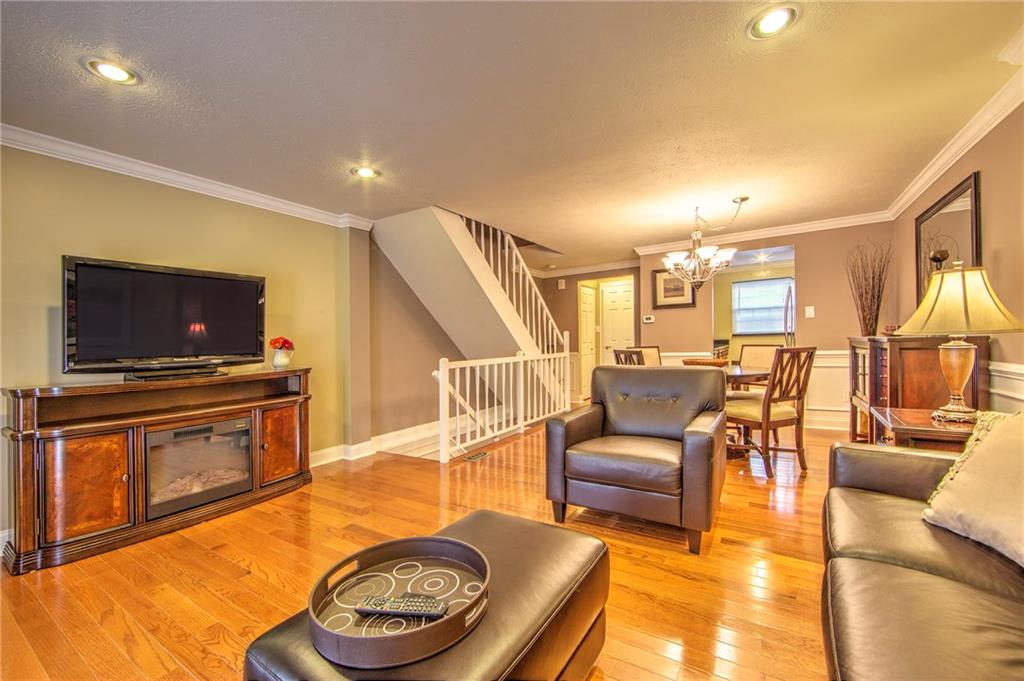 5497 Library Road, Unit 5 Bethel Park, PA 15102 - Photo 4 of 15 Gallery Image 4
