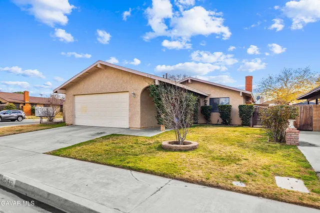 $420,000 | 612 East Ave J 9, Lancaster, CA 93535