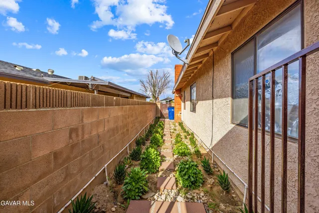 $420,000 | 612 East Ave J 9, Lancaster, CA 93535