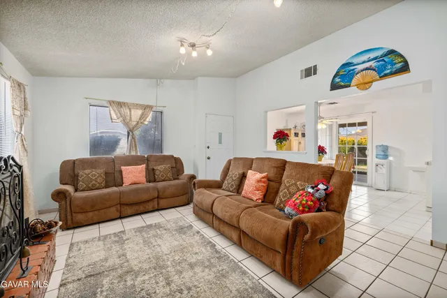 $420,000 | 612 East Ave J 9, Lancaster, CA 93535