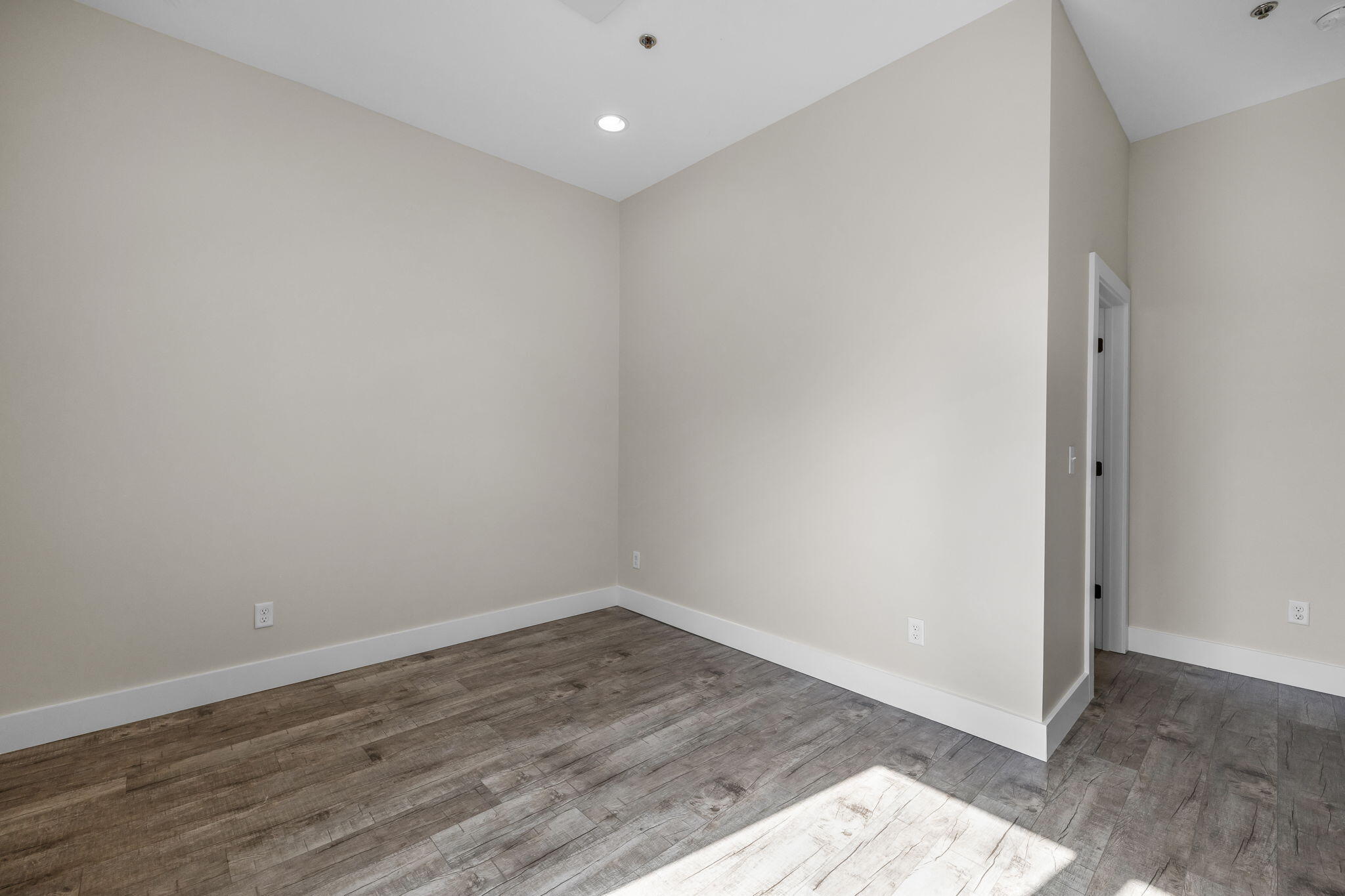 1483 Fagan Street Chattanooga, TN 37408 - Photo 6 of 30 6-web-or-mls-1483-fagan-st
