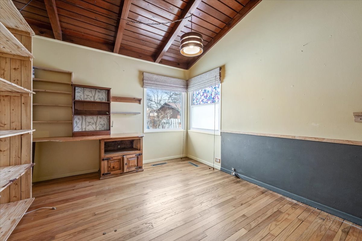 6838 Beckwith Road Morton Grove, IL 60053 - Photo 5 of 22