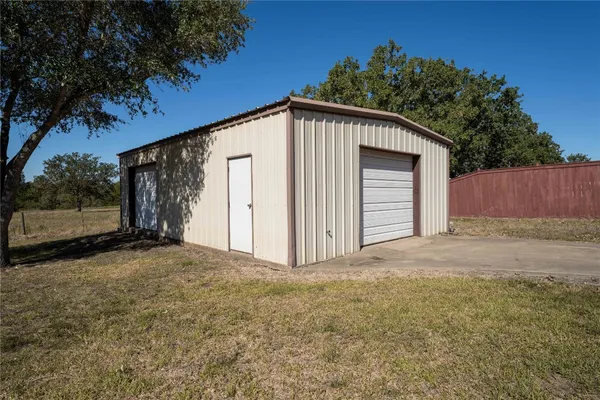 $529,000 | 407 Raymond Road, La Grange, TX 78945