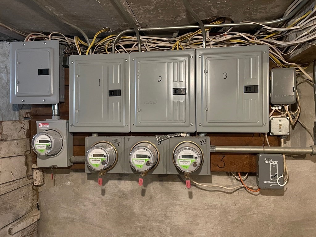 51 Alpha Road Boston, MA 02124 - Photo 12 of 16