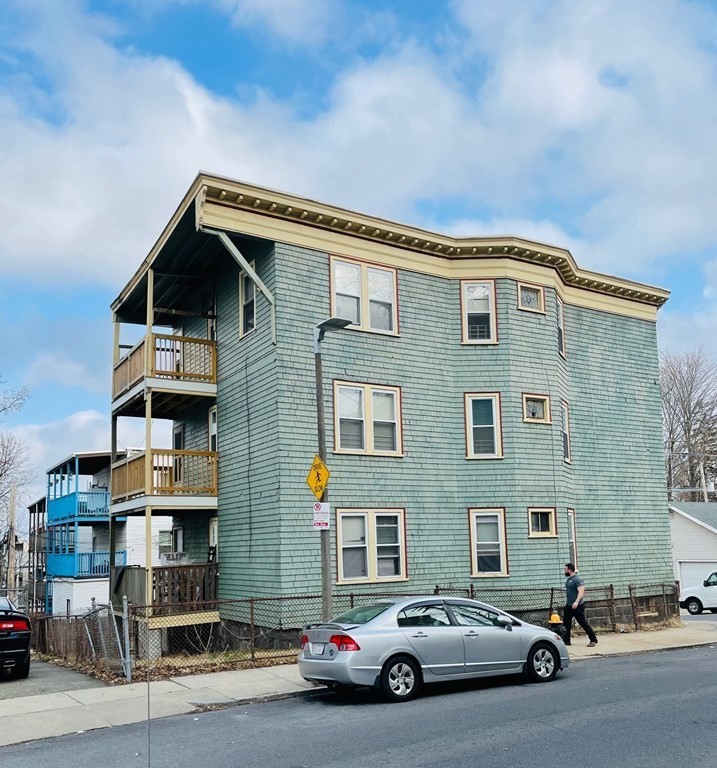 51 Alpha Road Boston, MA 02124 - Photo 4 of 16