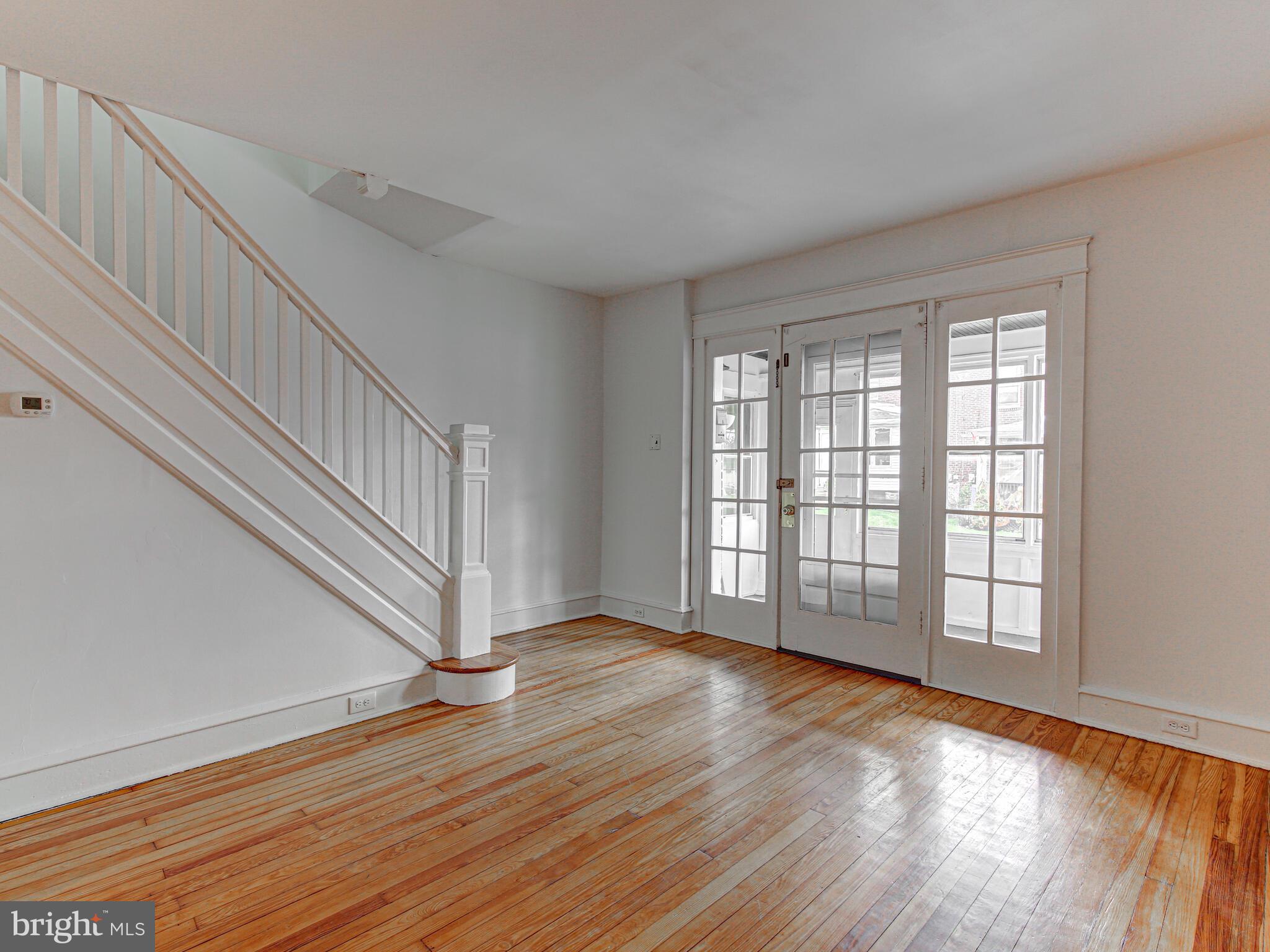 4 Vernon Road Havertown, PA 19083 - Photo 2 of 20