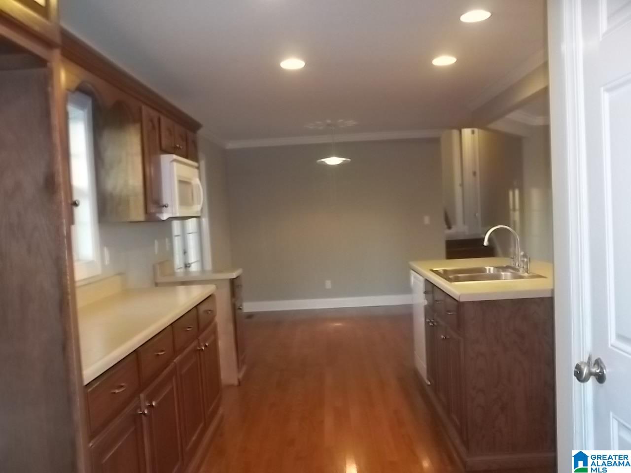 2000 Deborah Drive Oxford, AL 36203 - Photo 4 of 19