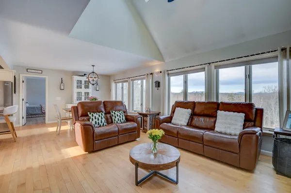 $799,000 | 12 McCormack Lane, Eaton, NH 03813